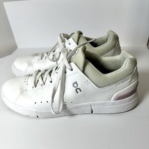 On Running The Roger Advantage